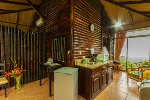arenal waterfall lodge