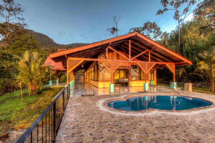 arenal waterfall lodge