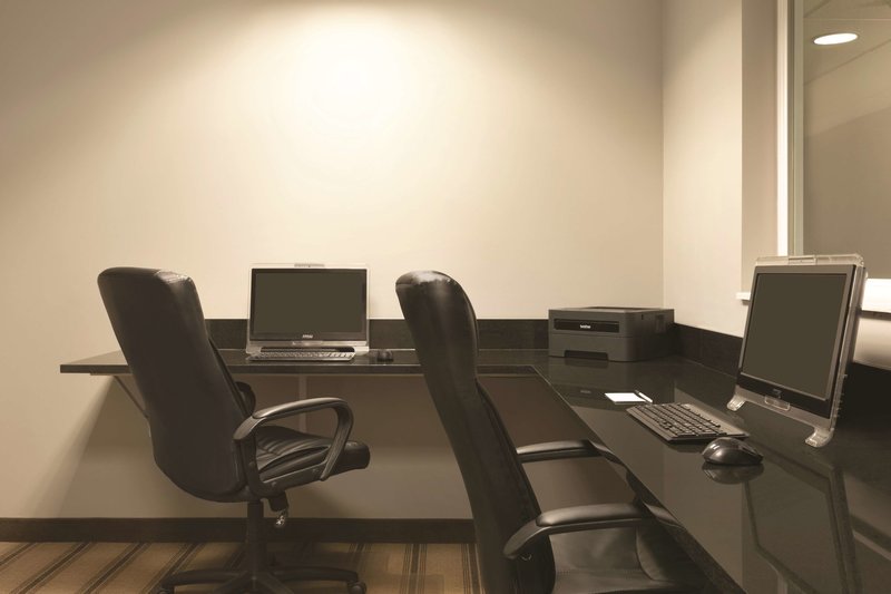 country inn and suites by radisson indianapolis airport south in