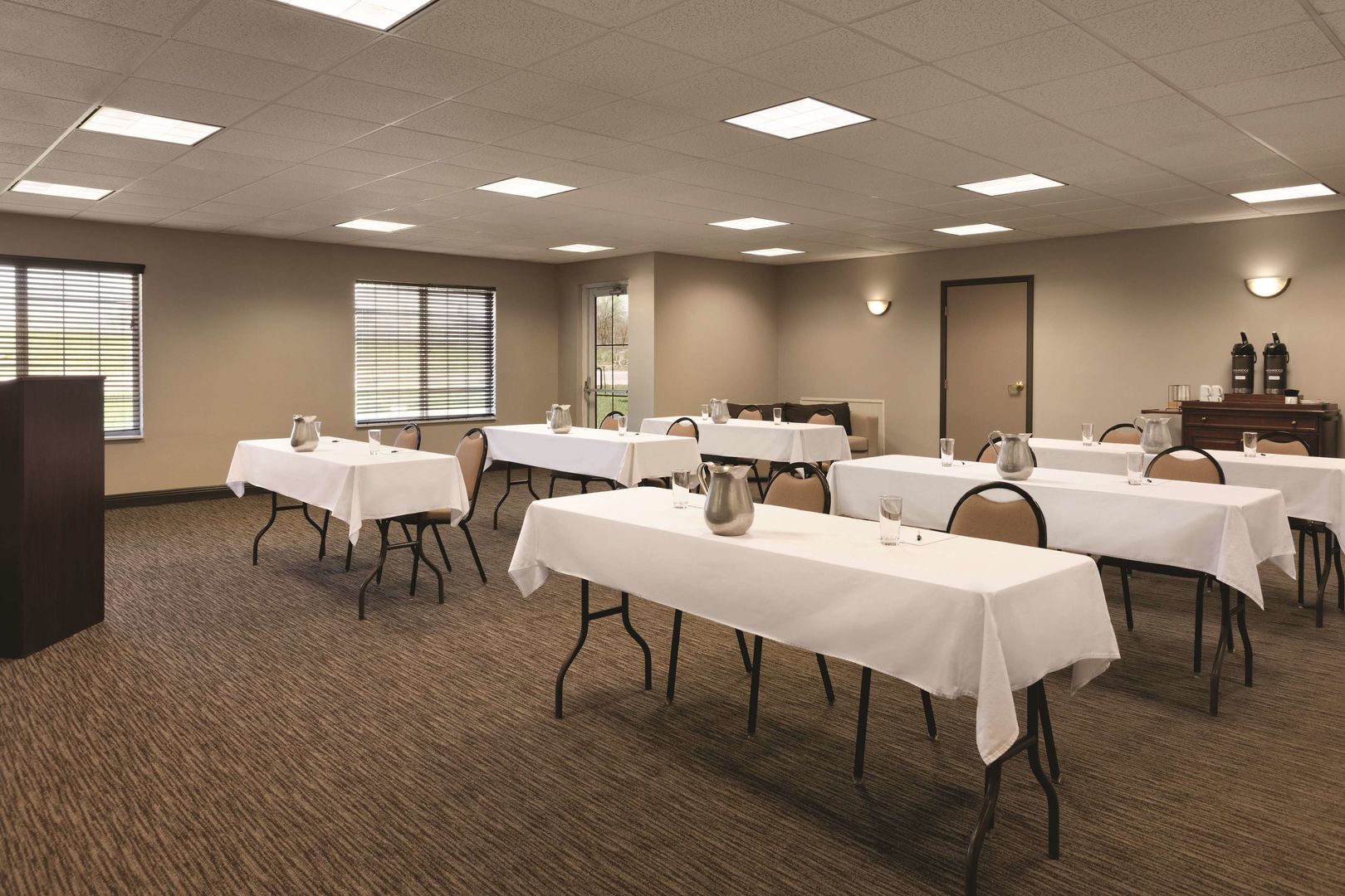 country inn and suites by radisson indianapolis airport south in