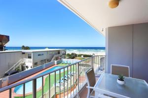Breakers North Absolute Beachfront Apartments,Gold Coast>>Broadbeach,4 star