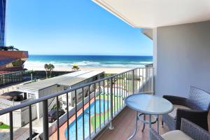 Breakers North Absolute Beachfront Apartments,Gold Coast>>Broadbeach,4 star