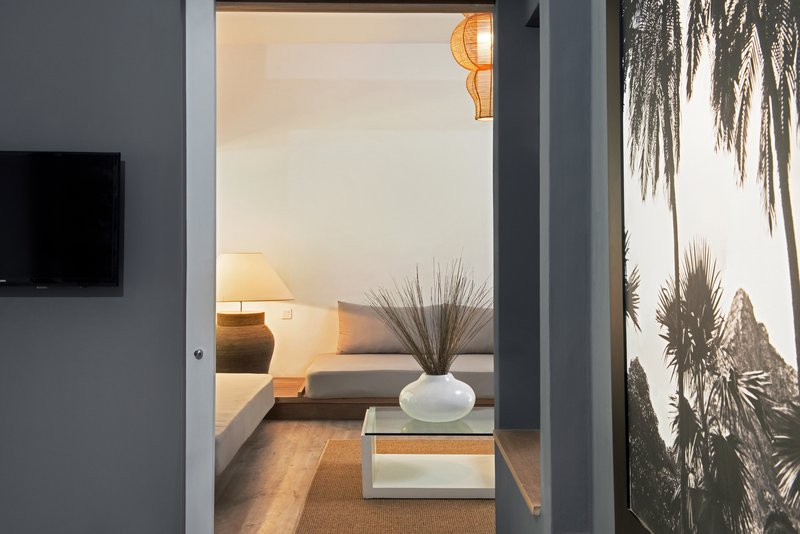 the ravenala attitude