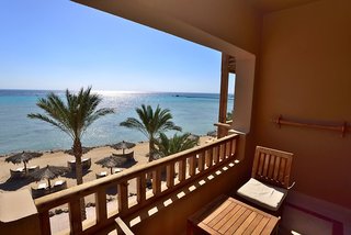 the breakers diving and surfing lodge