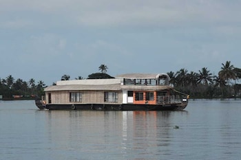 Private Houseboat