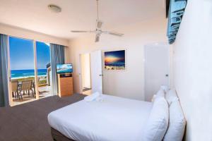 Sand Castles On Currumbin Beach,Currumbin>>Coolangatta,4 star