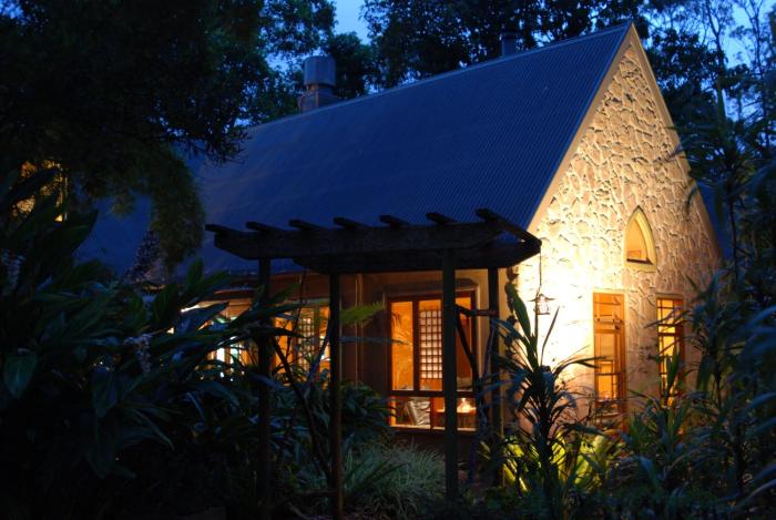 witches falls cottages