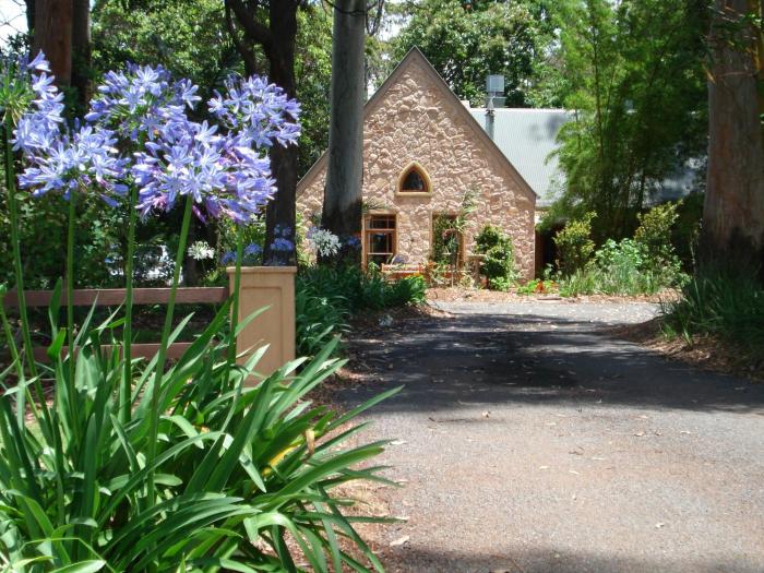 witches falls cottages