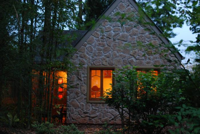 witches falls cottages