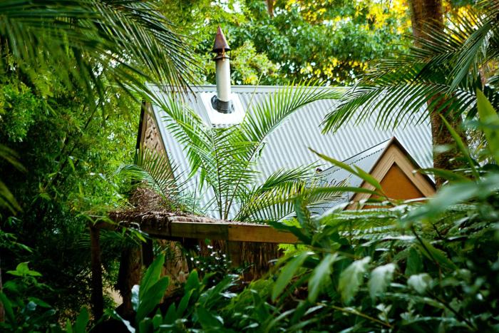 witches falls cottages