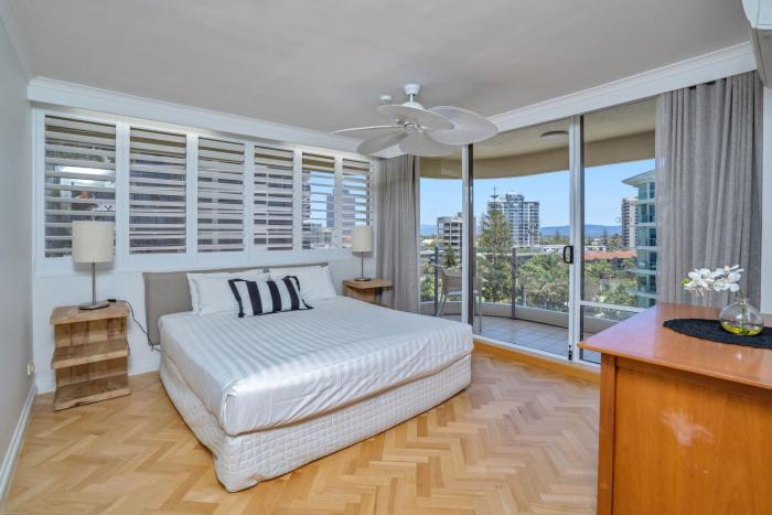 dorchester on the beach