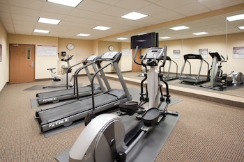 Holiday Inn Express & Suites Salt Lake City-Airport East,Near Wingpointe Golf Course,3 star