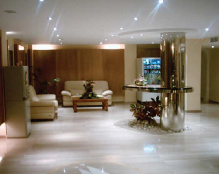 puerto azul marbella