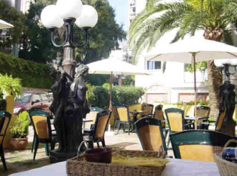 puerto azul marbella