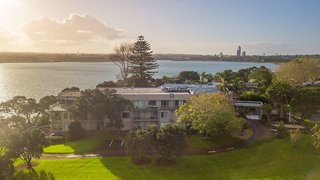 Ocean Breeze Hotel,Auckland Region>>Auckland,3 star