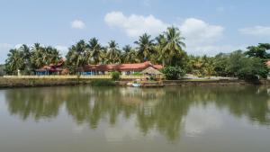 Mercure Goa Devaaya Resort,Divar Island>>Calangute,3.5 star