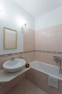 villa estera hotel and restauracja