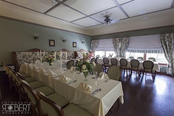 villa estera hotel and restauracja