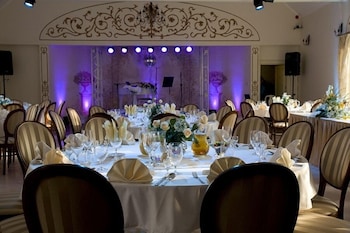 villa estera hotel and restauracja