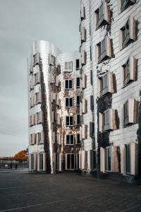 courtyard duesseldorf hafen