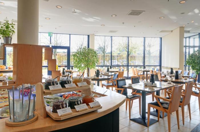 four ratingen dusseldorf airport