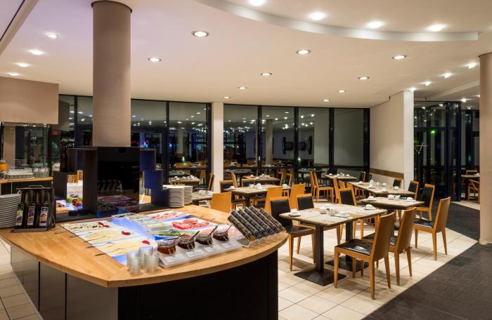 four ratingen dusseldorf airport