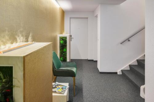 eh apartments saturn