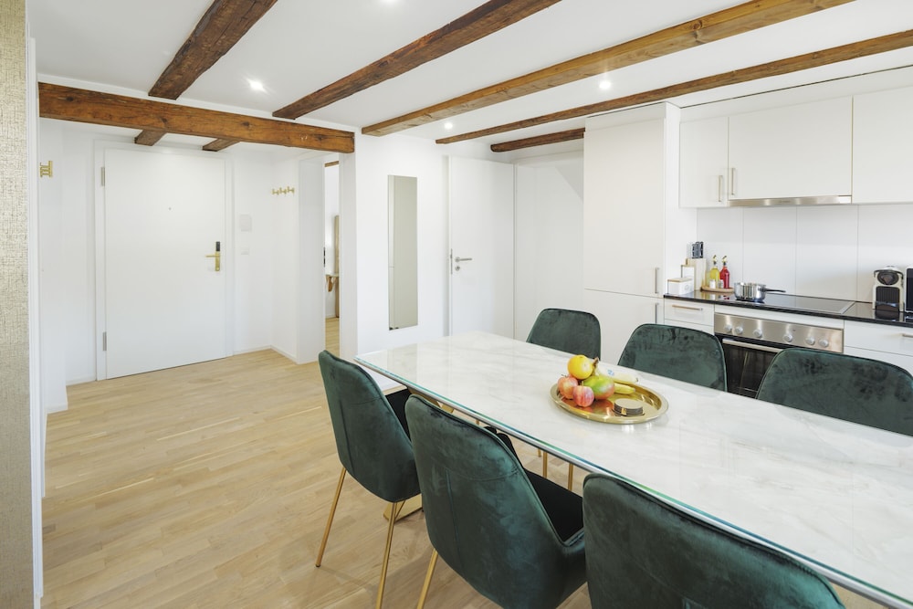 eh apartments saturn