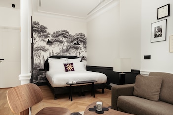 my maison in paris invalides