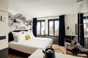 my maison in paris invalides