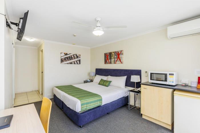 the wellington apartment hotel