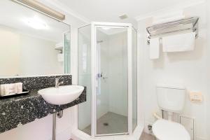 the wellington apartment hotel