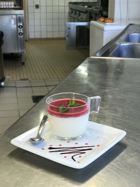 hotel kyriad lyon est bron eurexpo le cottage