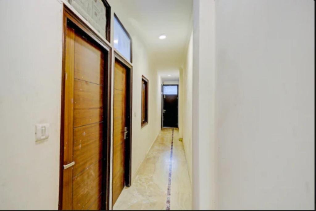 The Pinaki Residency,New Delhi>>Delhi,3 star