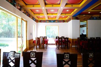 The Shanti Nest At Boutique Hotel,Changspa Road,2 star
