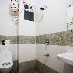 Hotel The Royal Palace,Dakan Kotra>>Udaipur,3 star