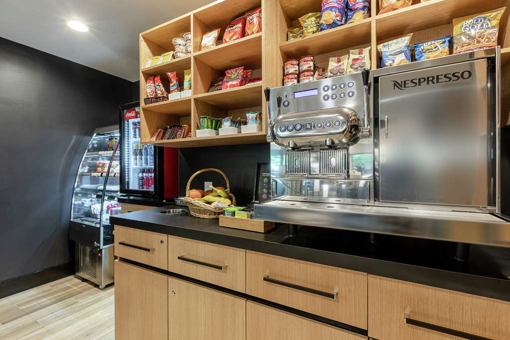 doubletree by hilton quebec resort