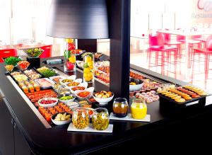 The Originals City Hotel La Verriere-Yvelines,La Verriere>>Elancourt,3 star