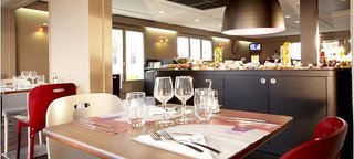 greet hotel versailles voisins le bretonneux