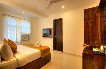 hotel ark avalon plaza delhi airport