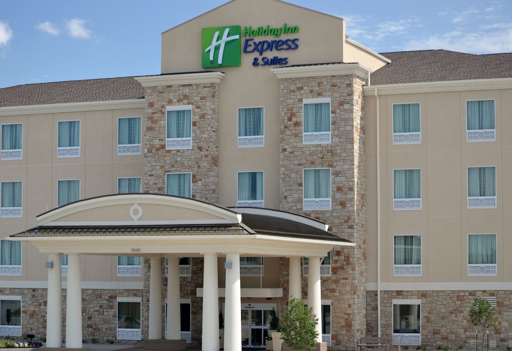 holiday inn express hotel and suites st joseph by ihg