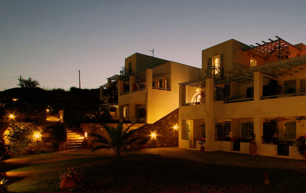 paros paradise apartments