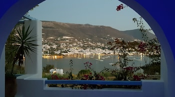 paros