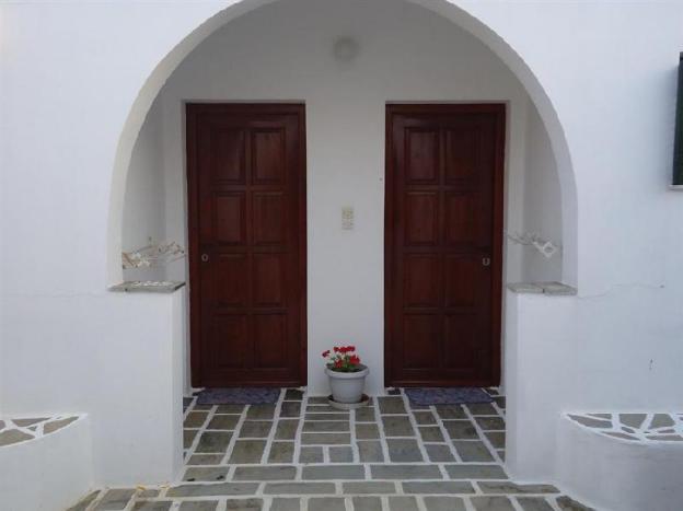 paros
