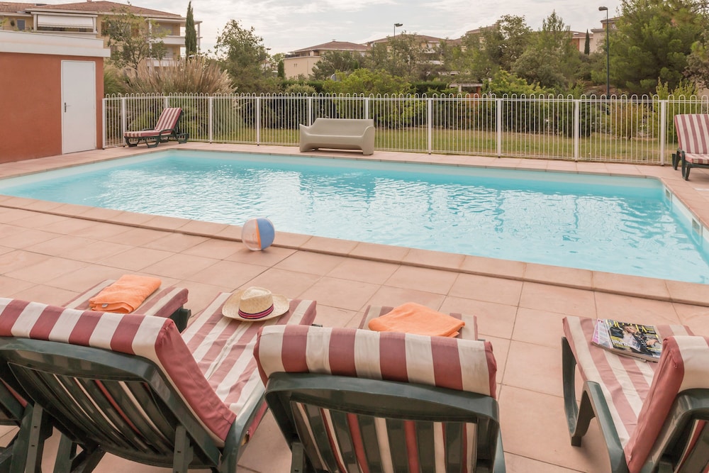 appartcity classic aix en provence la duranne