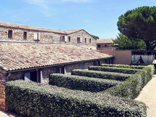 Hotel Mercure Aix En Provence Sainte Victoire,Near Sainte-Victoire Golf,4 star