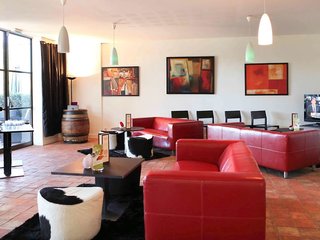 chateauneuf le rouge