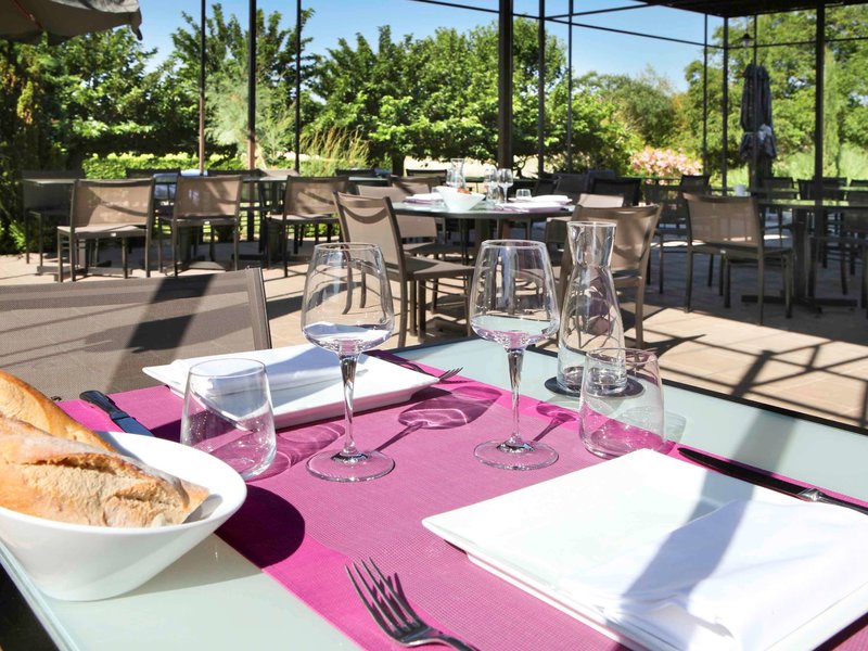 hotel mercure aix en provence sainte victoire