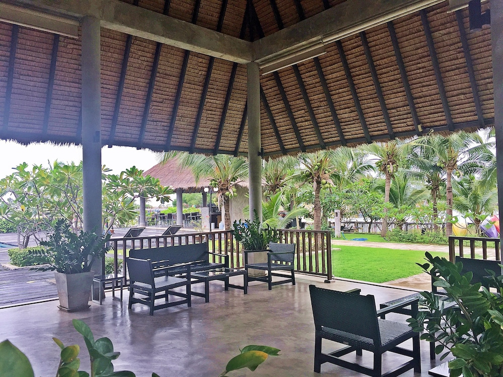 lawana escape beach resort