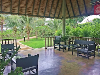 lawana escape beach resort
